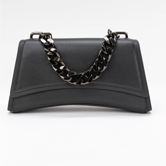other Handbags - Black cactus leather bag with chain top handle and removable strap
